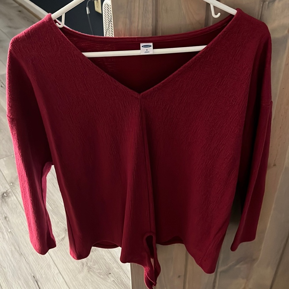 Old Navy shirt. Size Medium. Worn once